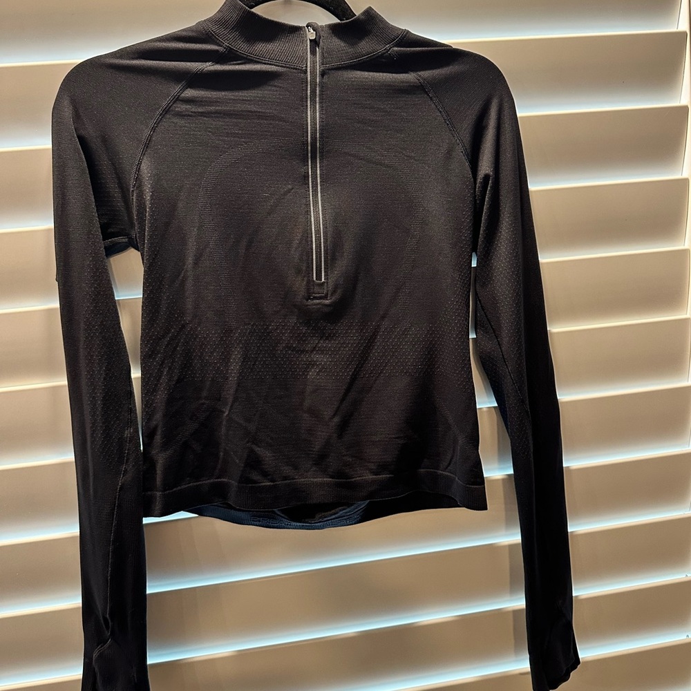 Lululemon Swiftly Tech Cropped Half Zip